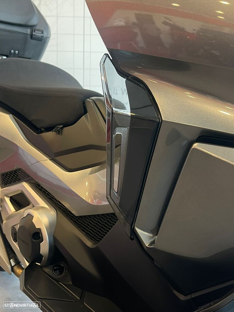 Honda Forza 750 - 6