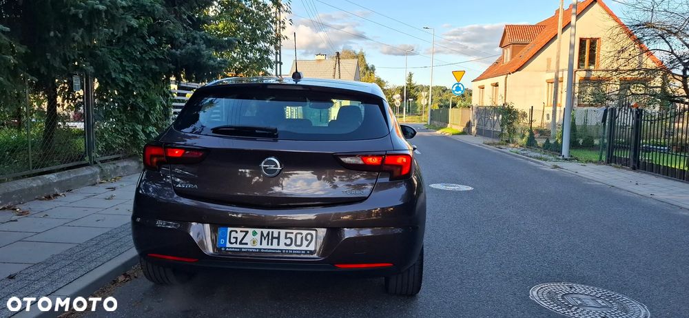 Opel Astra 1.4 Turbo Innovation - 9