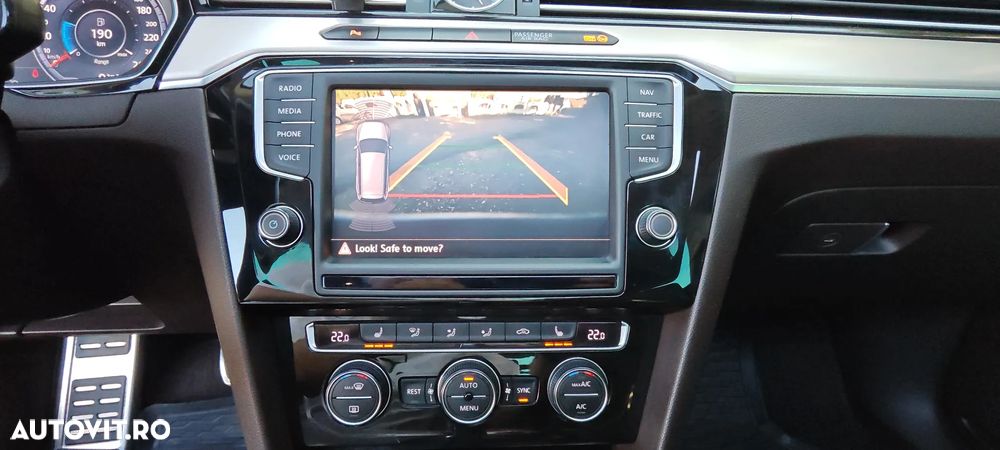 Volkswagen Passat 2.0 TDI DSG 4Motion Highline - 13