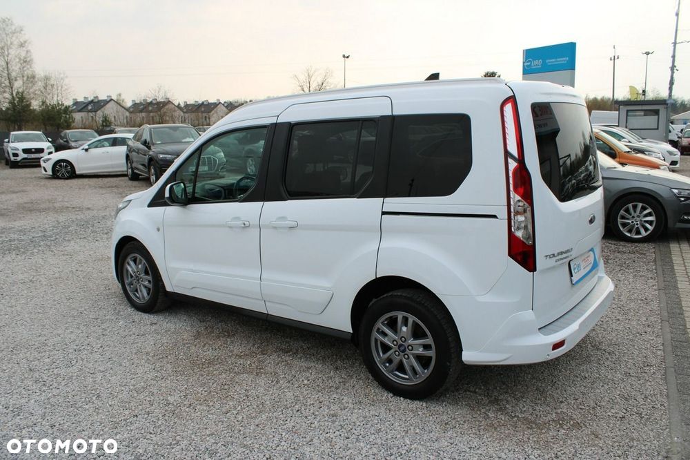 Ford Tourneo Connect - 10