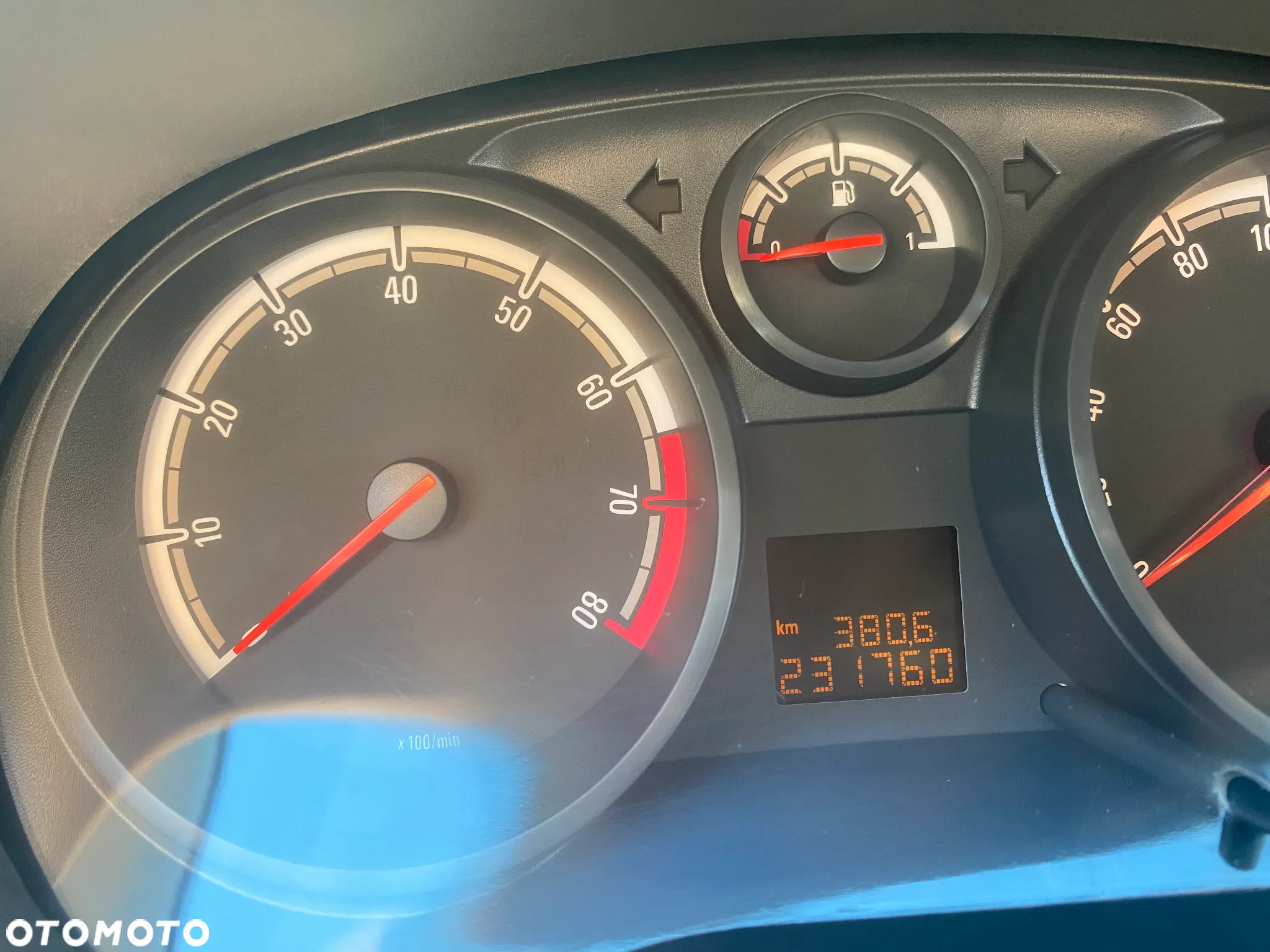 Opel Corsa 1.2 16V Enjoy - 10