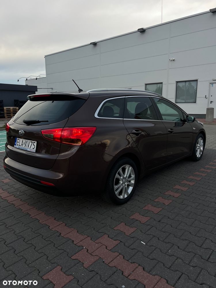 Kia Ceed - 7
