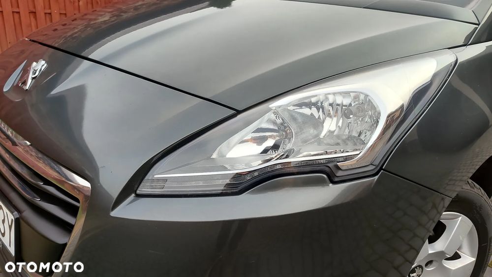 Peugeot 5008 HDI FAP 115 Allure - 3