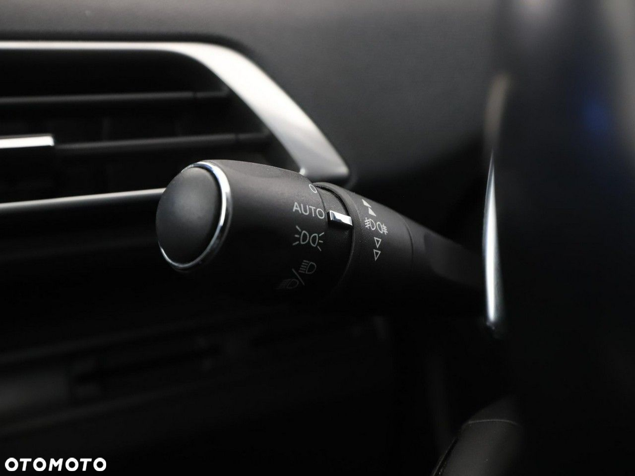 Peugeot 5008 1.5 BlueHDi Allure Pack S&S EAT8 - 33