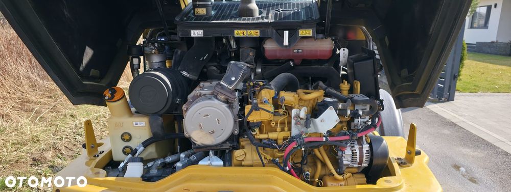 Caterpillar 908M /  Cat 906, 907, 908 - 10