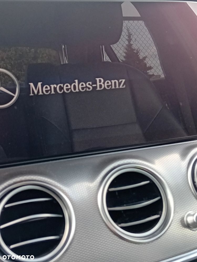 Mercedes-Benz Klasa E 200 d 9G-TRONIC - 18