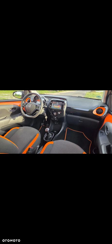 Toyota Aygo 1.0 VVT-i JBL Edition - 11