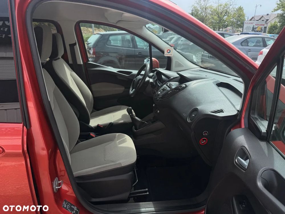 Ford Tourneo Courier 1.0 EcoBoost Ambiente - 23