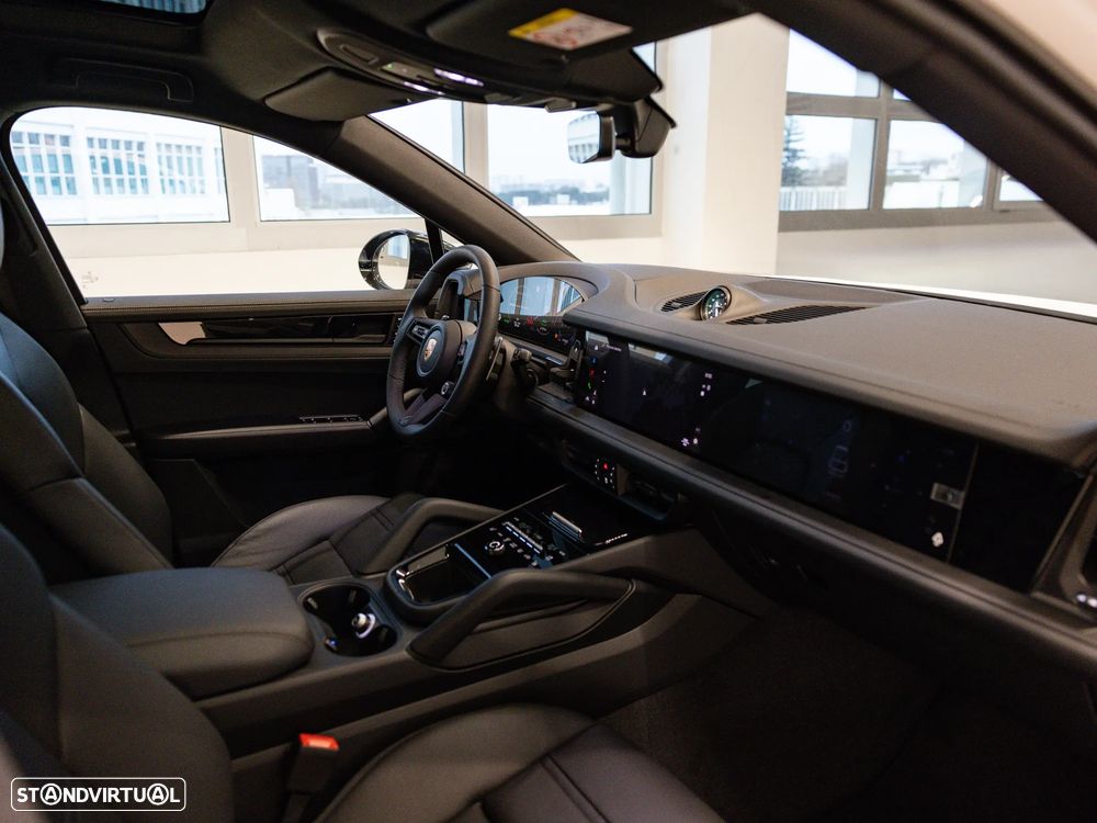 Porsche Cayenne Coupé E-Hybrid Black Edition - 47