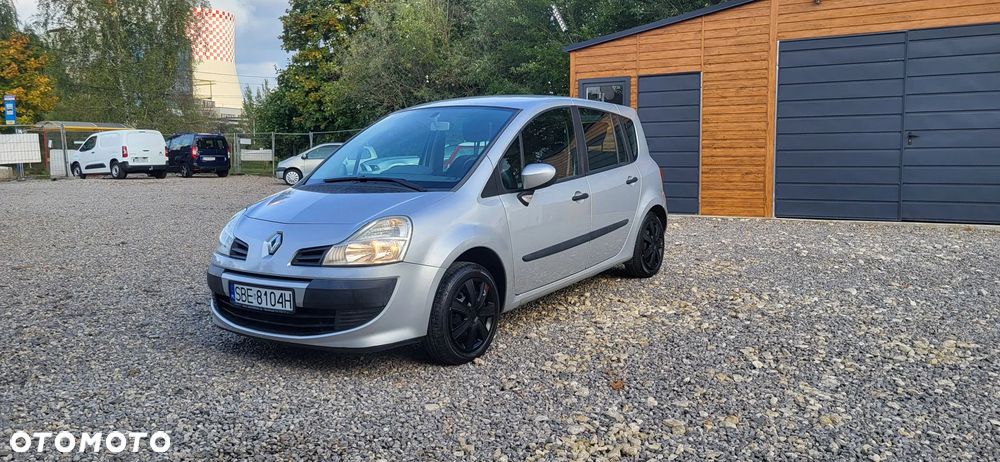 Renault Modus - 1