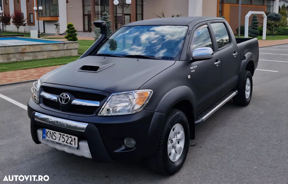 Toyota Hilux 4x4 Double Cab - 1
