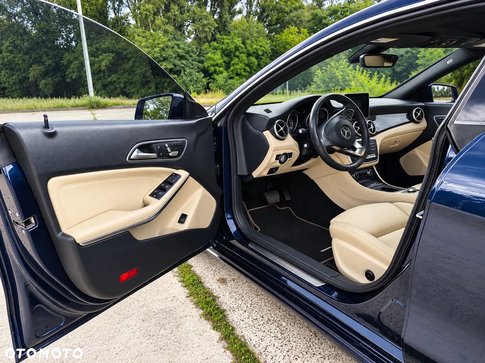 Mercedes-Benz CLA 250 4-Matic - 15