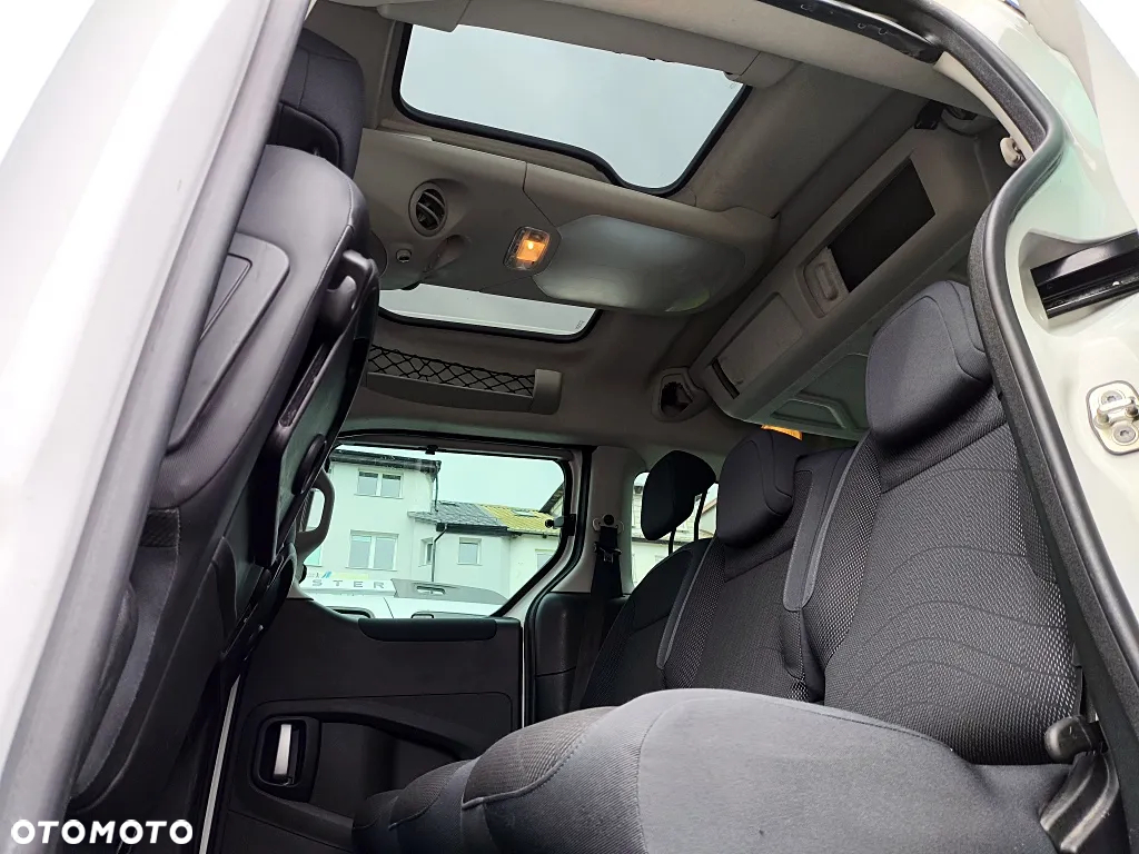 Peugeot Partner Tepee 90 Family - 32