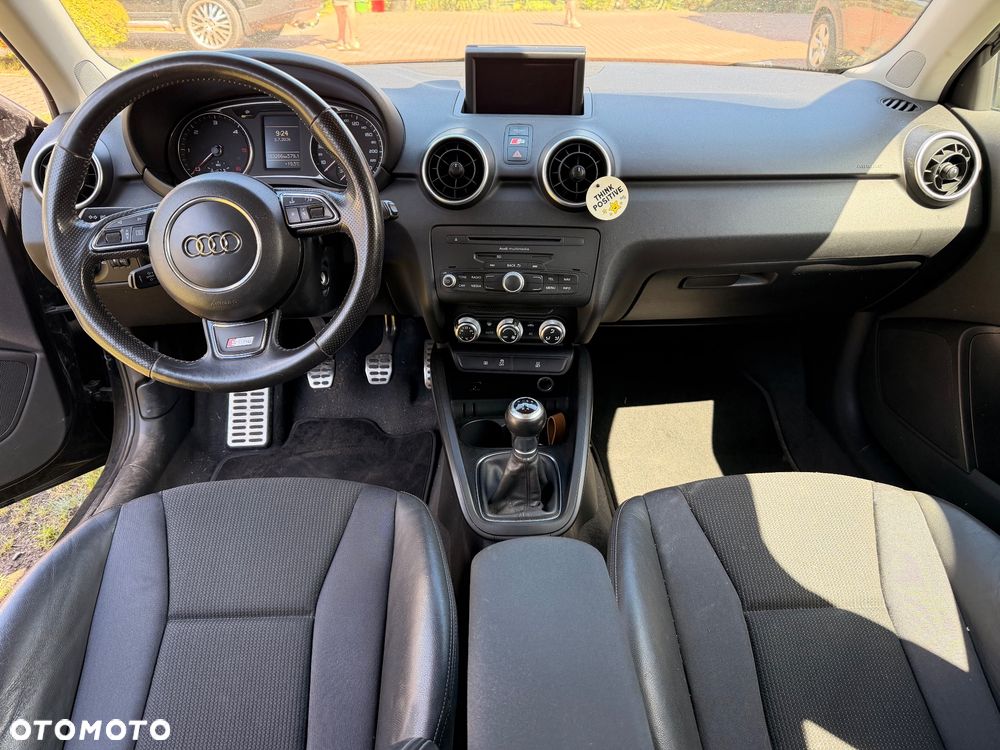 Audi A1 Sportback 1.6 TDI S line edition - 6
