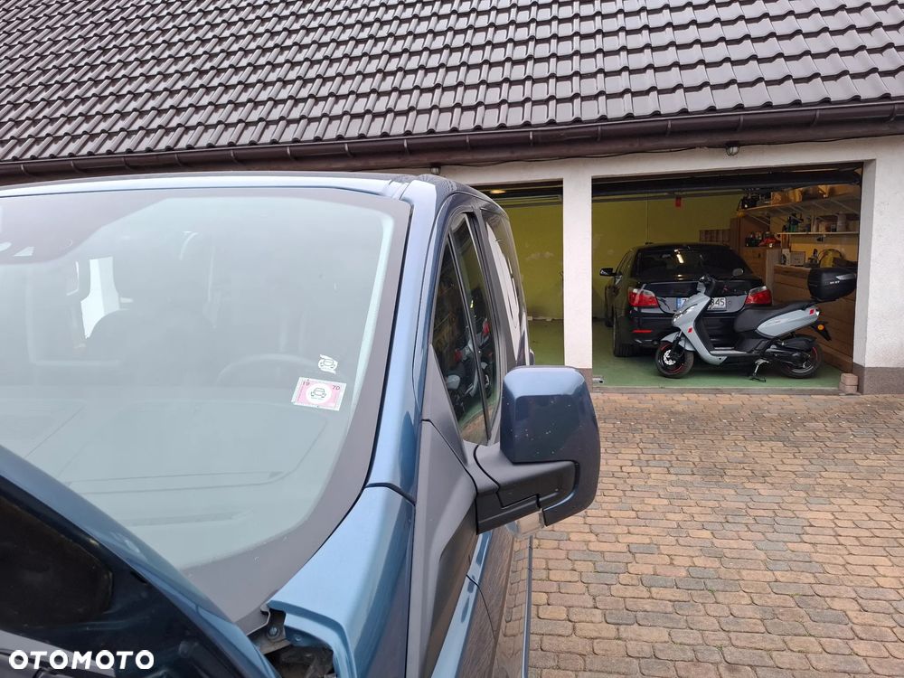 Ford Tourneo Custom 2.0 EcoBlue L2 Titanium - 21