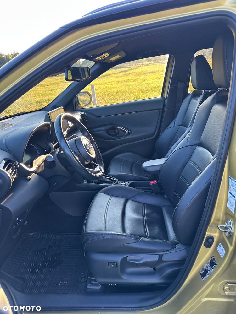 Toyota Yaris Cross Hybrid 1.5 Premiere Edition 4x4 - 8
