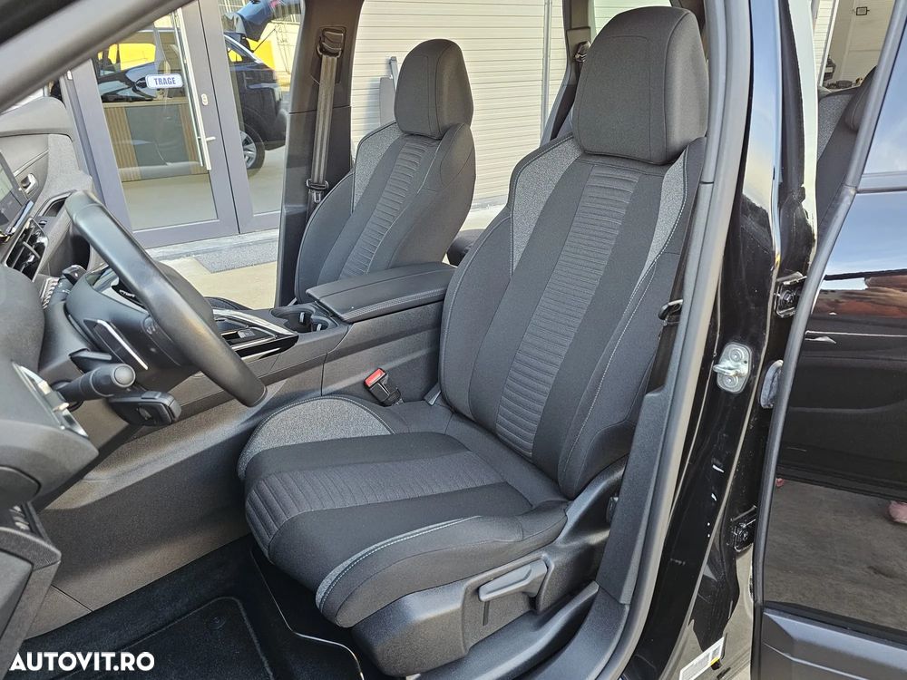 Peugeot 5008 PureTech 130 EAT8 Stop & Start Allure Pack - 21