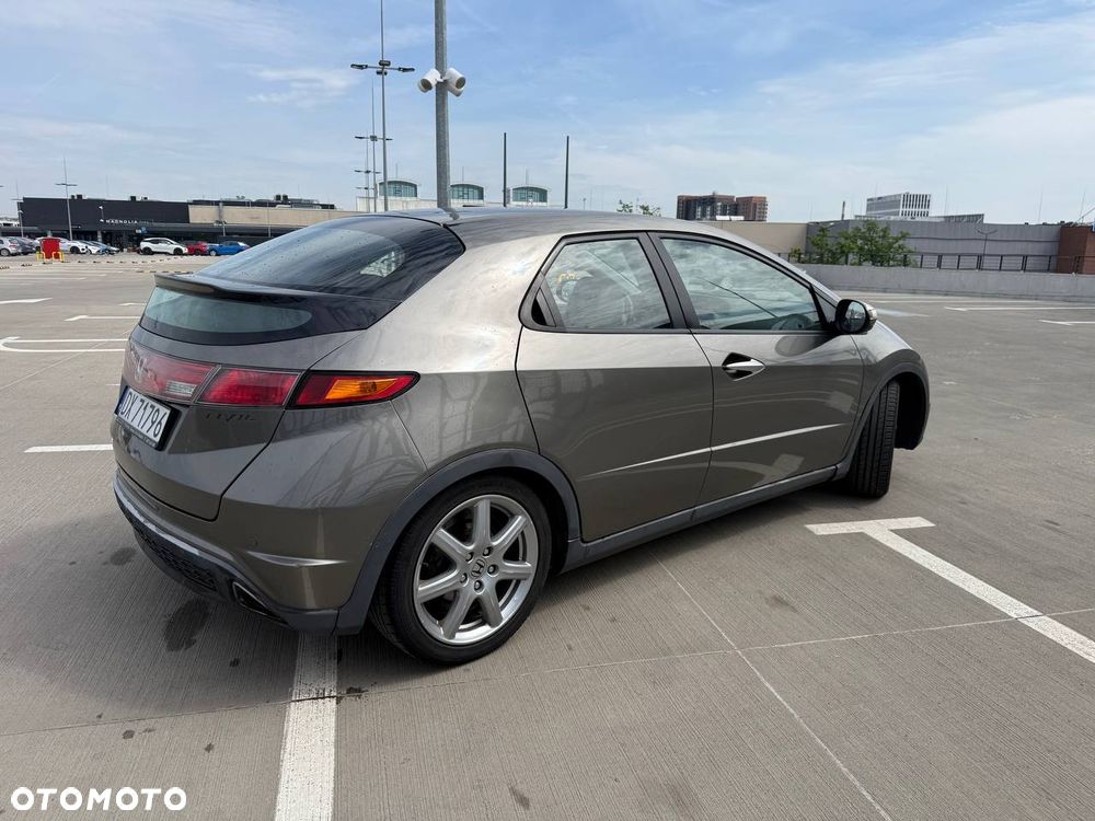 Honda Civic 1.8i-VTEC Sport - 4
