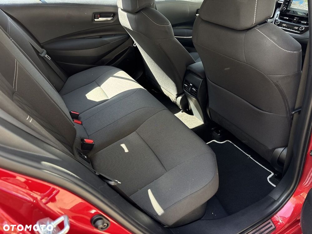 Toyota Corolla 1.8 Hybrid Comfort - 22