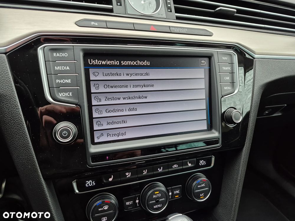 Volkswagen Passat 2.0 TDI SCR DSG Highline - 36