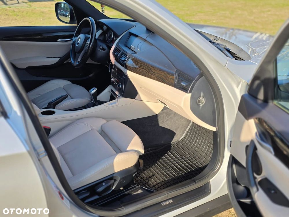 BMW X1 sDrive18d - 15