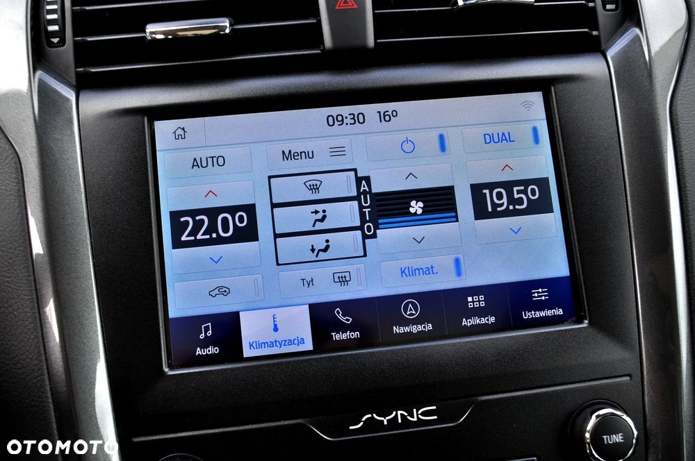Ford Mondeo 2.0 EcoBlue Titanium - 27