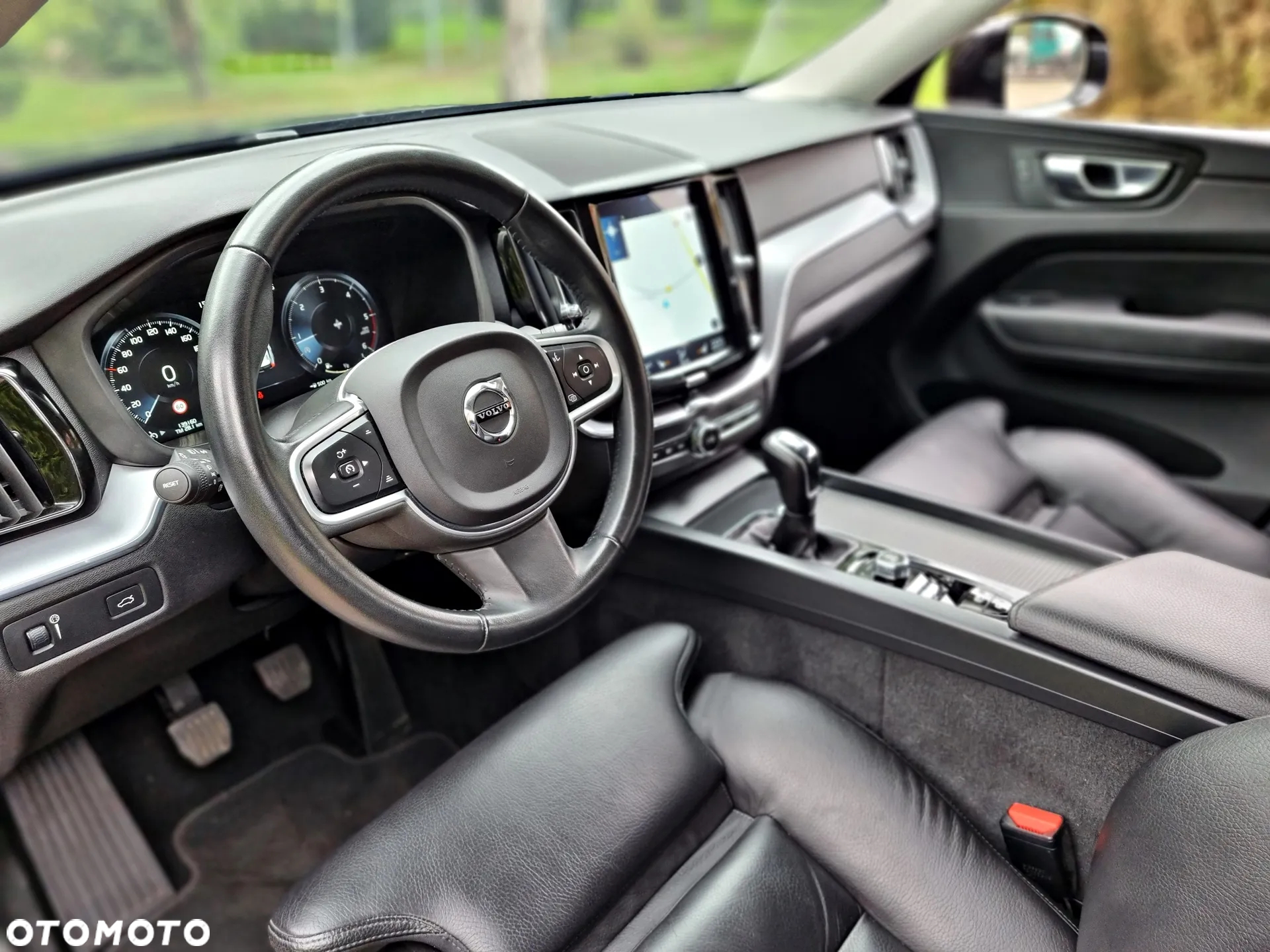 Volvo XC 60 D3 Momentum Pro - 30