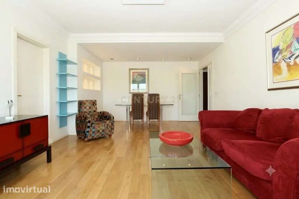 Excelente Apartamento mobilado T1 com Vista Panorâmica em Sete Rios, L - Grande imagem: 2/14