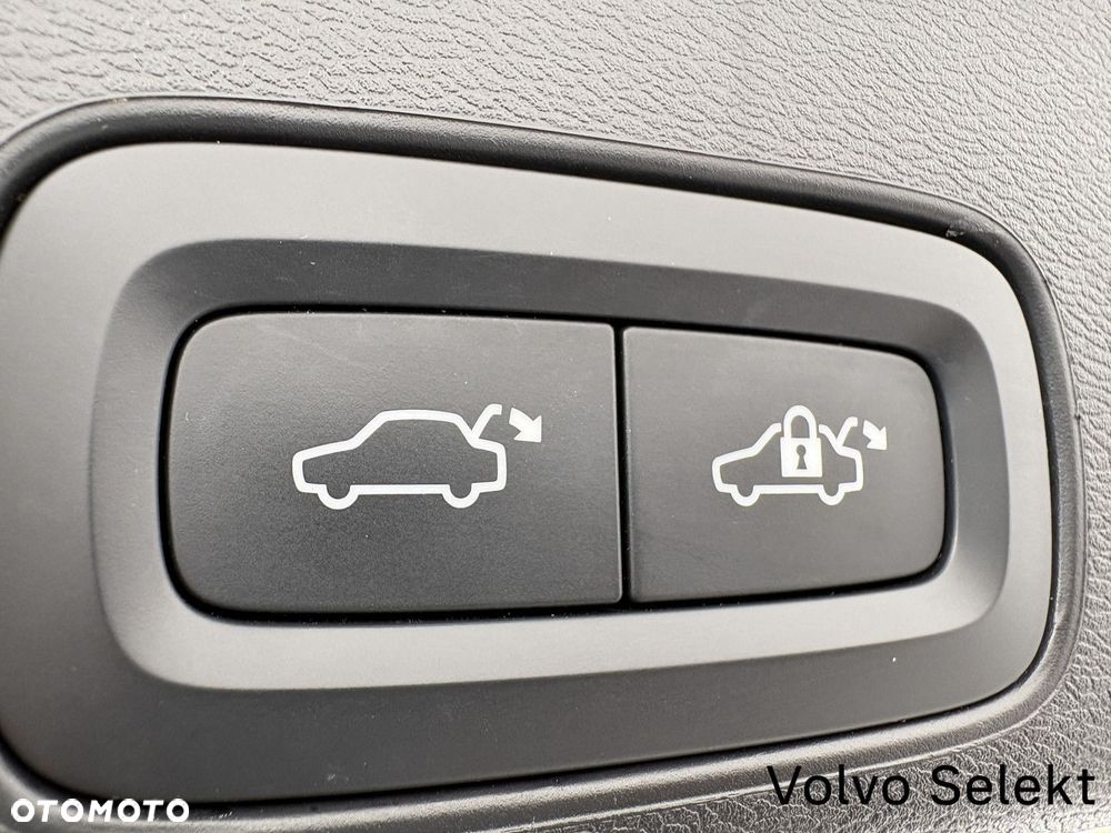 Volvo XC 60 - 24