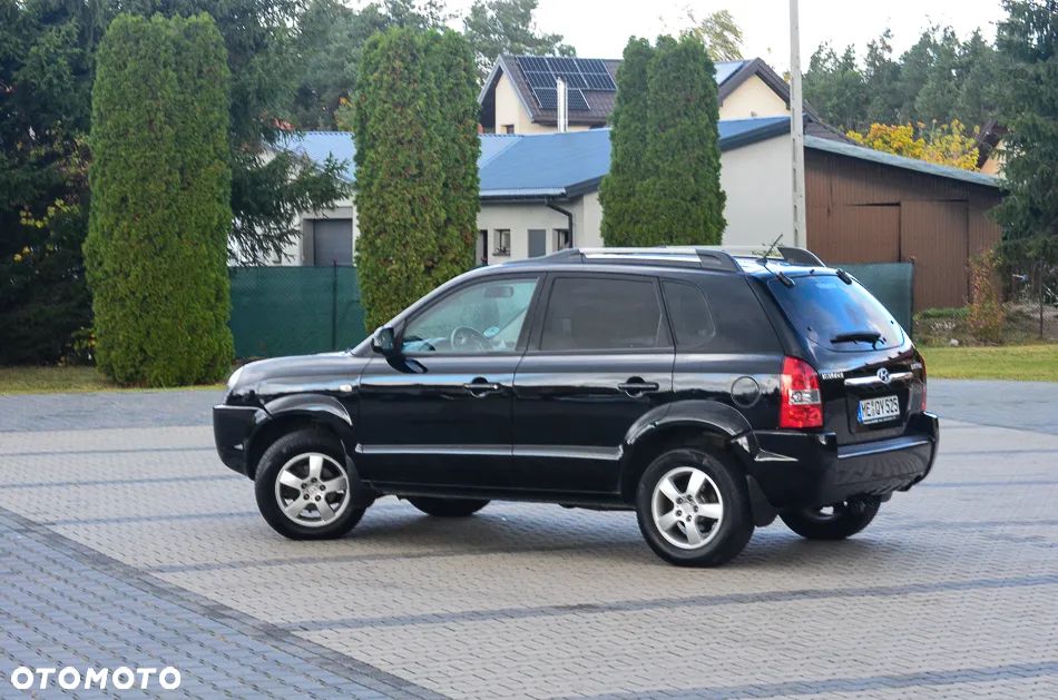 Hyundai Tucson 2.0 2WD GLS - 22