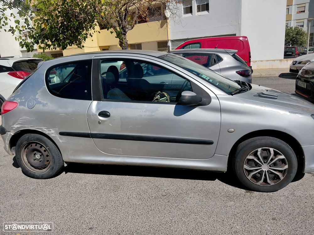Peugeot 206 1.1 Color Line - 4