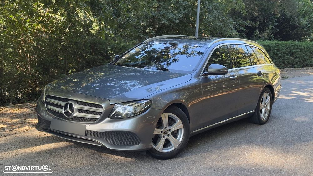 Mercedes-Benz E 220 - 1