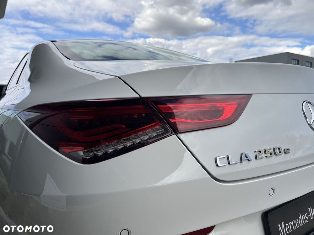 Mercedes-Benz CLA - 11