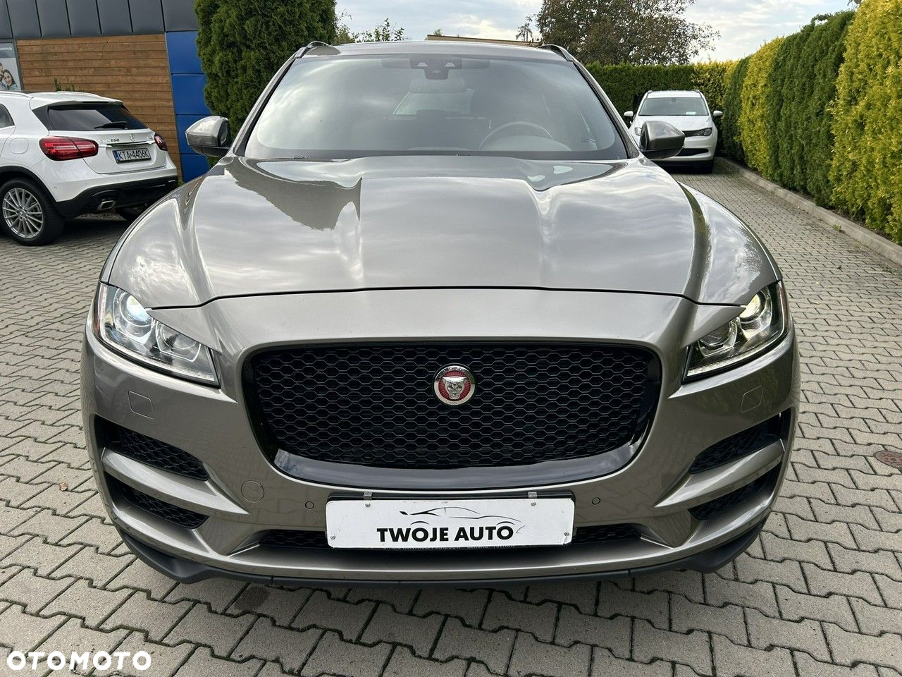 Jaguar F-Pace 2.0 i4P AWD Prestige - 9