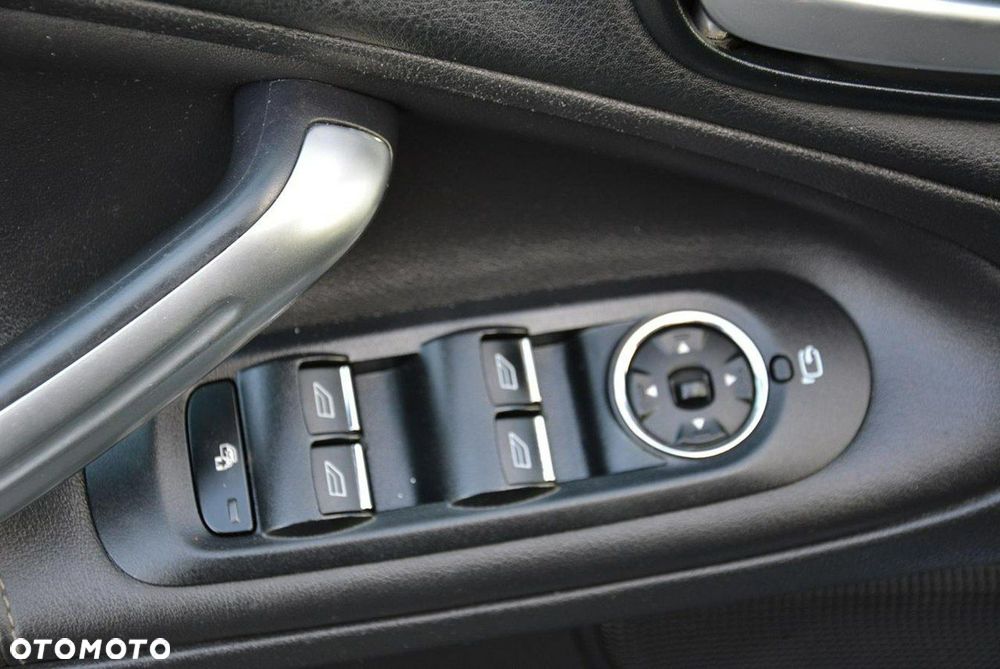 Ford S-Max 2.0 Titanium - 31