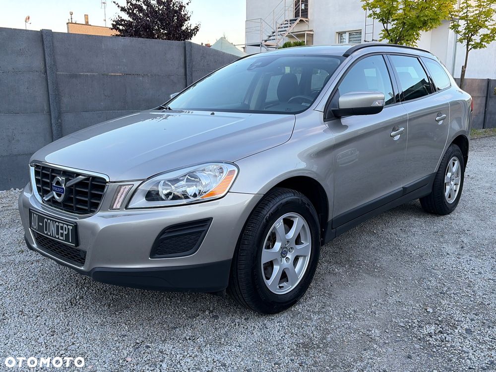 Volvo XC 60 DRIVe Momentum - 2