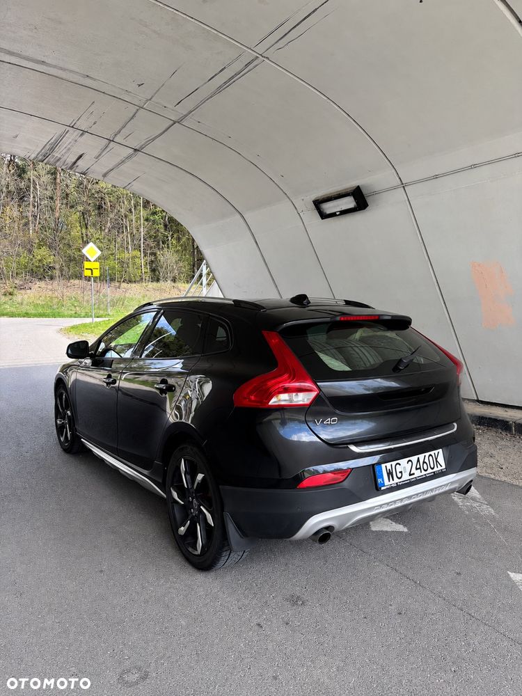 Volvo V40 T5 Momentum - 5