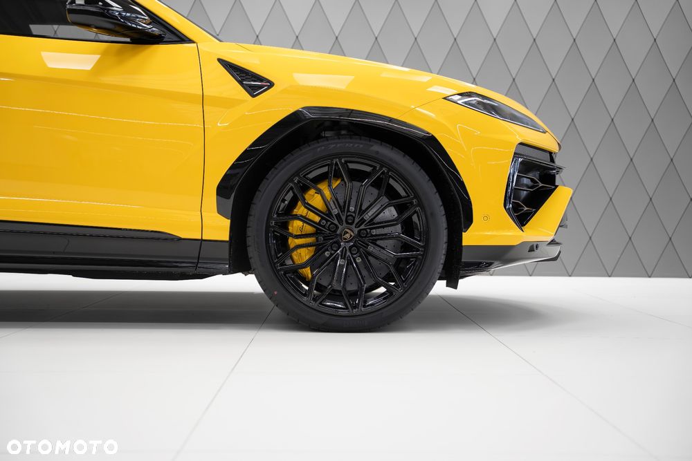 Lamborghini Urus - 7