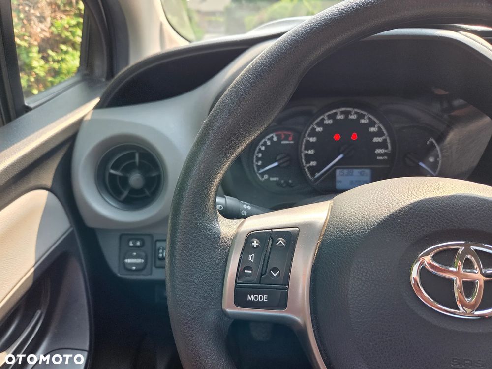 Toyota Yaris 1.5 Active - 25