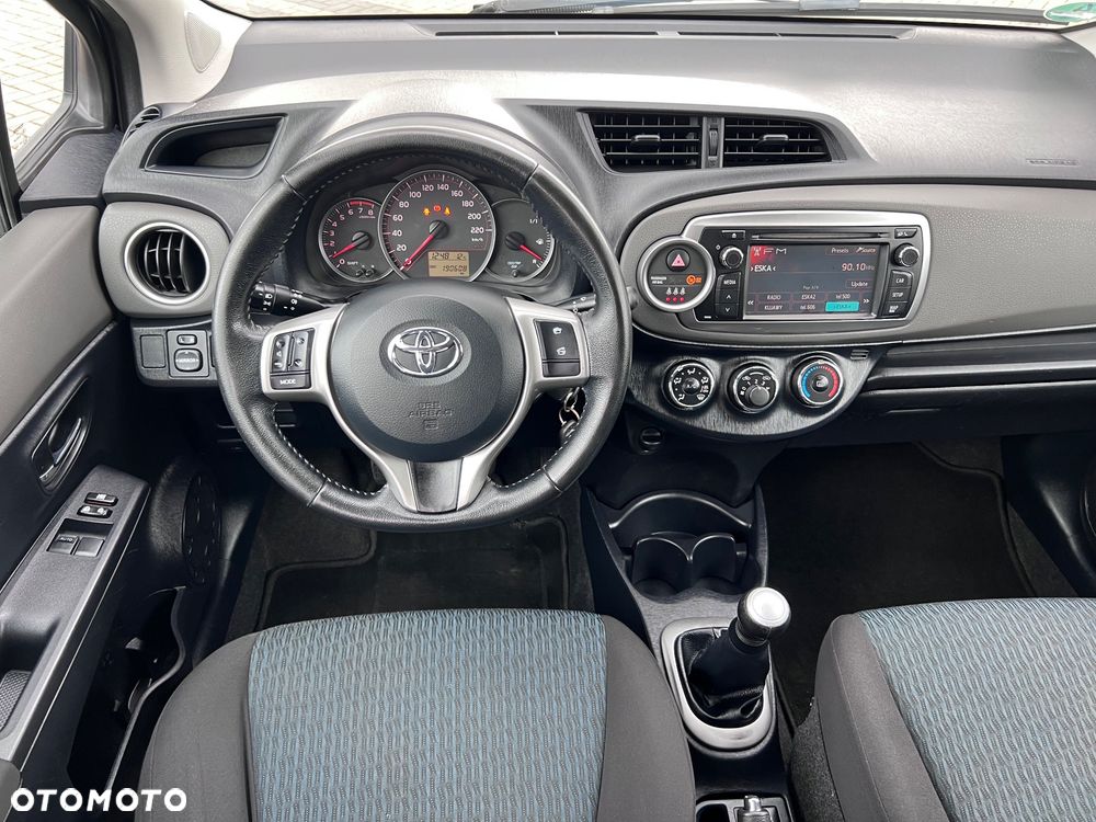 Toyota Yaris - 24