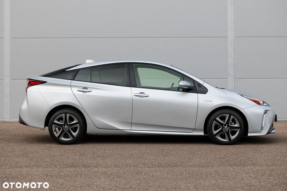 Toyota Prius (Hybrid) Executive - 4