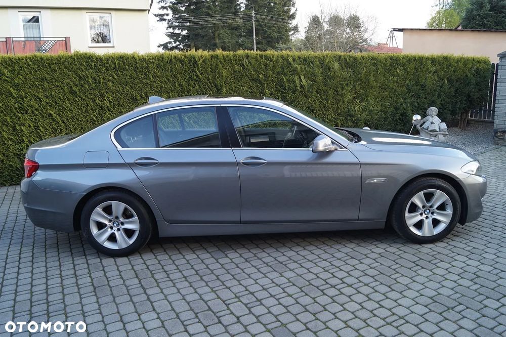 BMW Seria 5 520d Efficient Dynamics Edition - 10