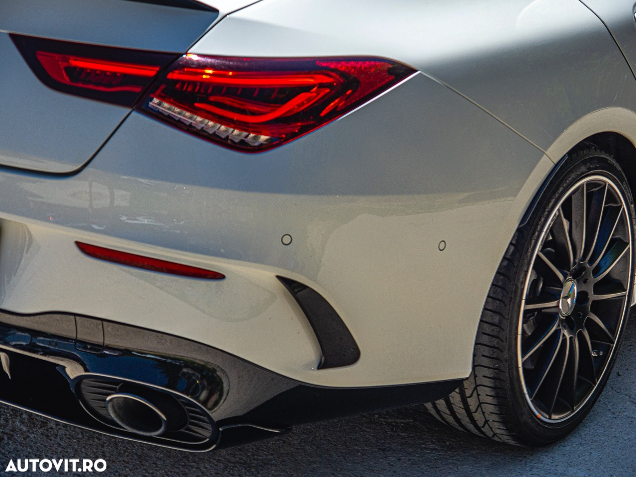 Mercedes-Benz CLA AMG 35 4Matic AMG Speedshift 7G-DCT - 23