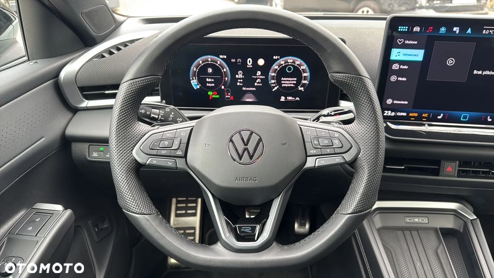 Volkswagen T-Roc 1.5 eTSI R-Line DSG - 17