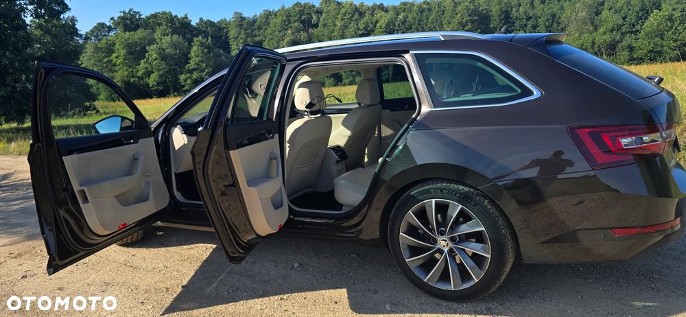 Skoda Superb 2.0 TDI L&K DSG - 18