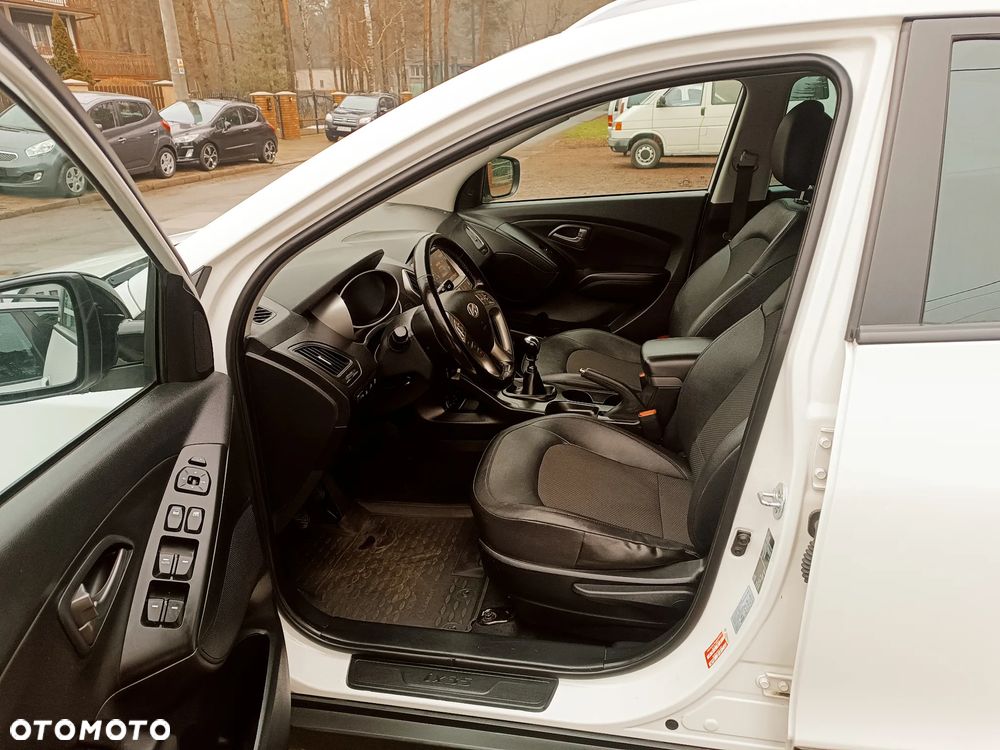 Hyundai ix35 2.0 2WD Trend - 11
