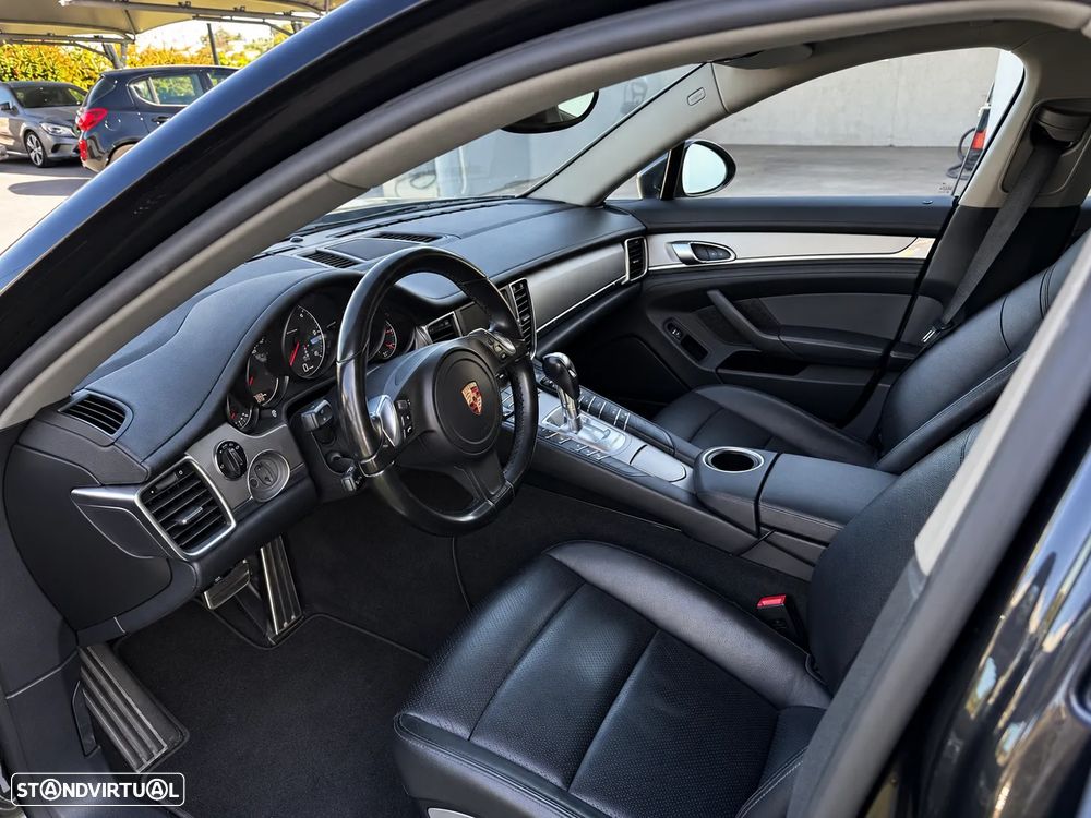Porsche Panamera 3.0 V6 - 12