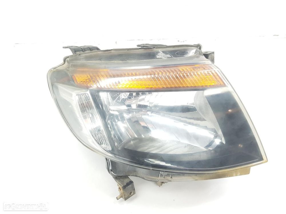 FAROL DIREITO FORD RANGER TKE - 1