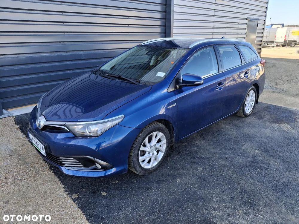 Toyota Auris Hybrid 135 Premium - 1