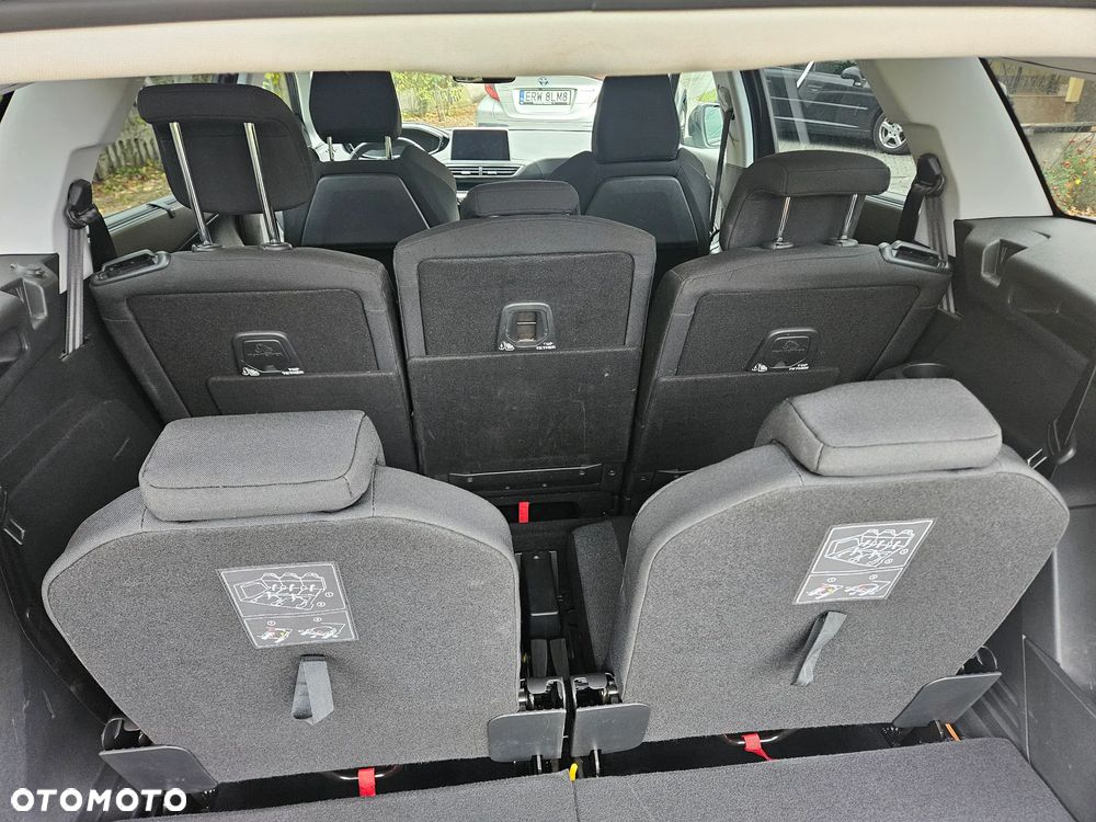Peugeot 5008 - 15